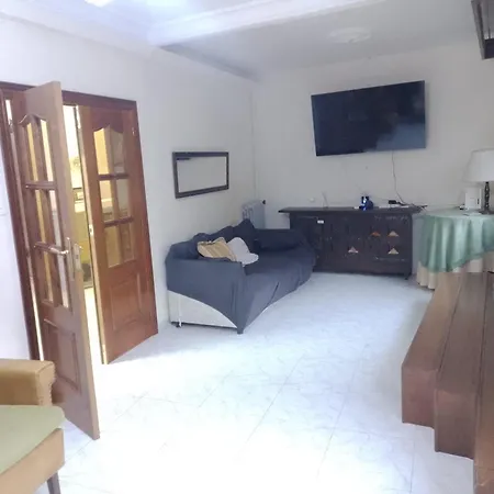 Apartamento 2 *
